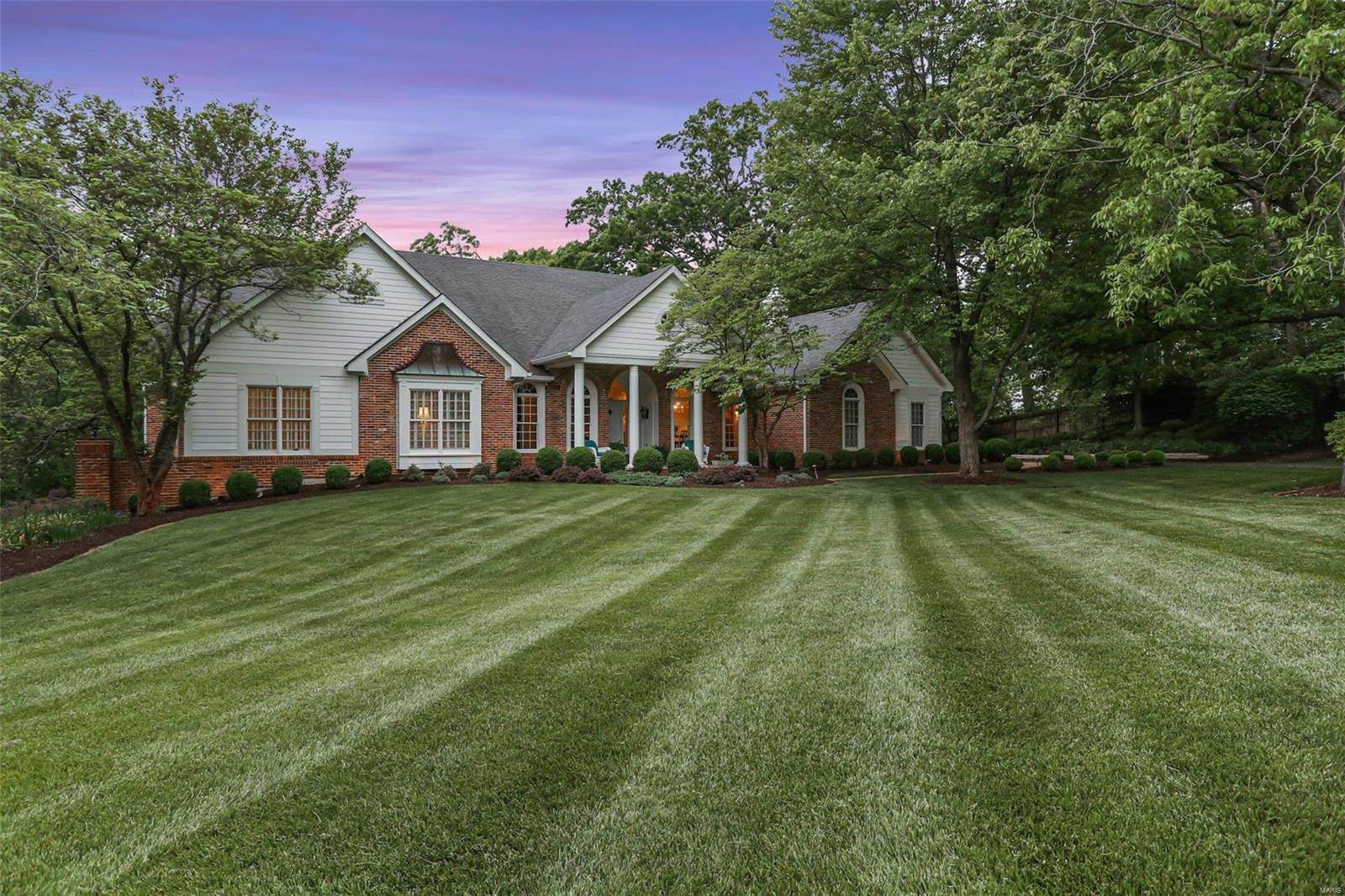 Kingspointe 1 - Residential