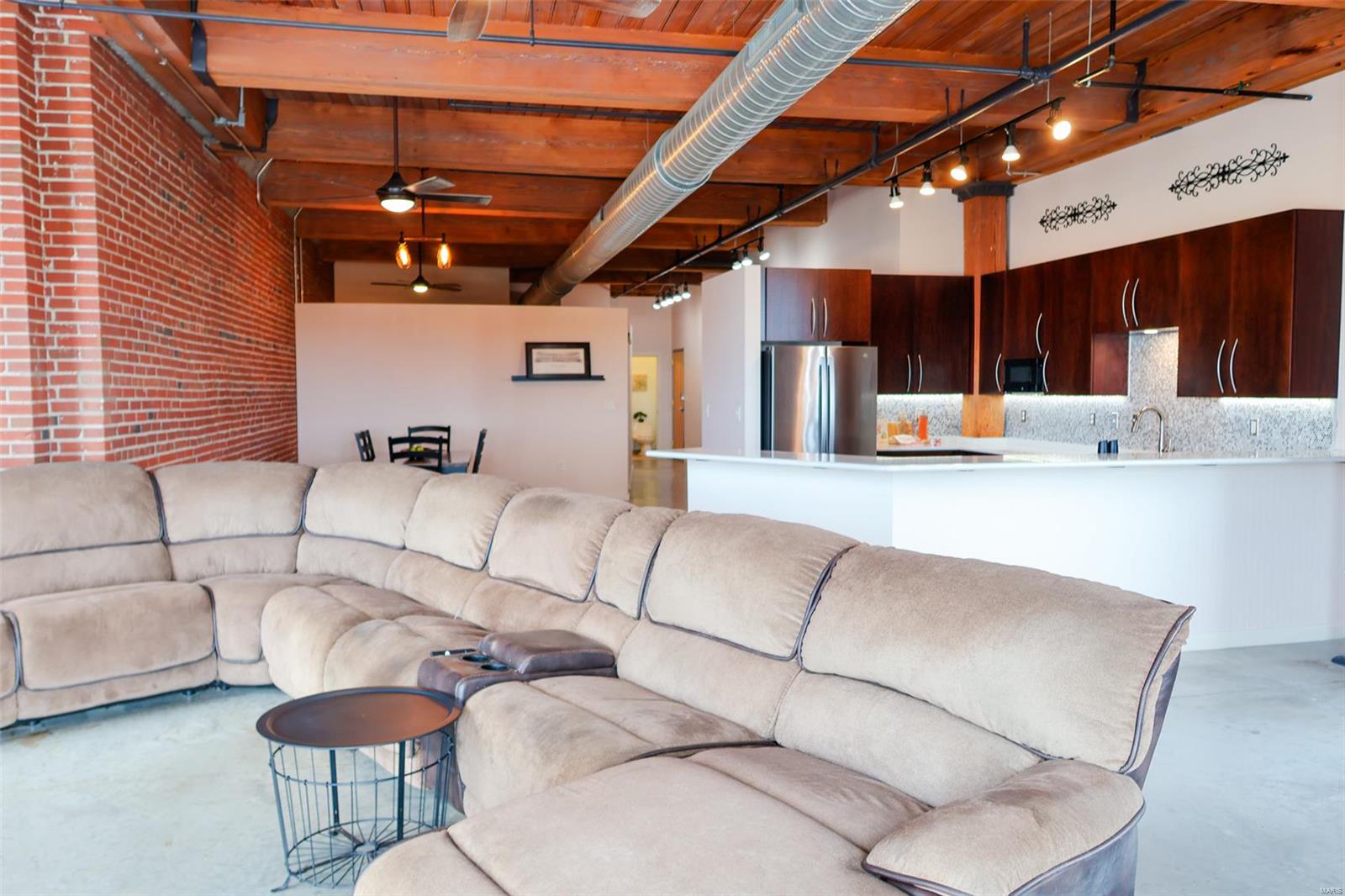 1015 Washington Avenue 507