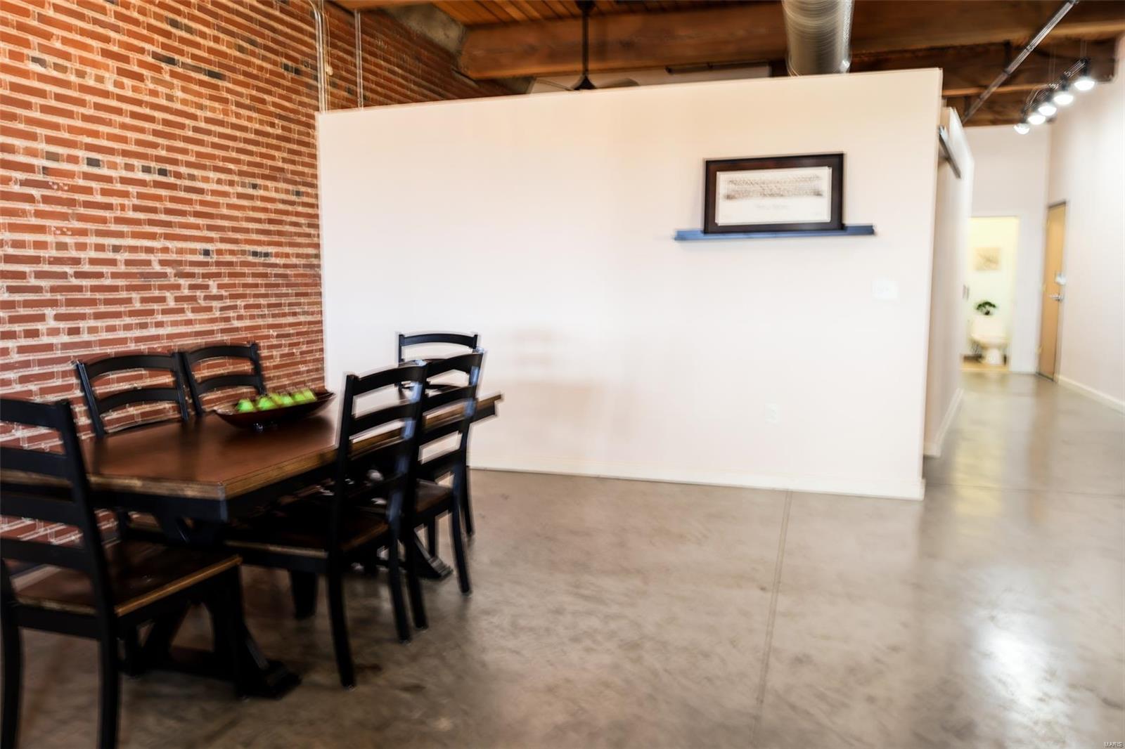 1015 Washington Avenue 507