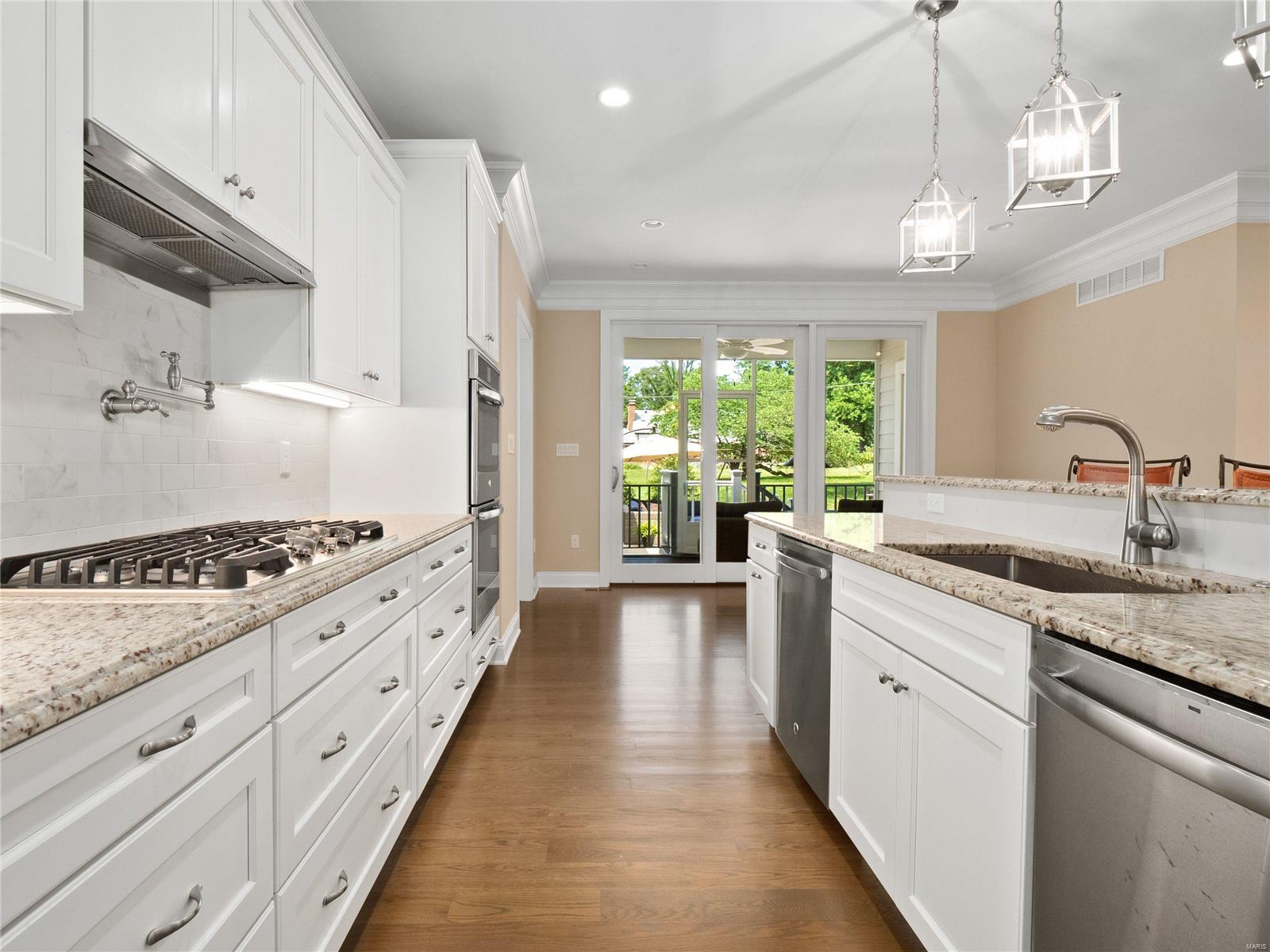 Ladue Crest - Residential