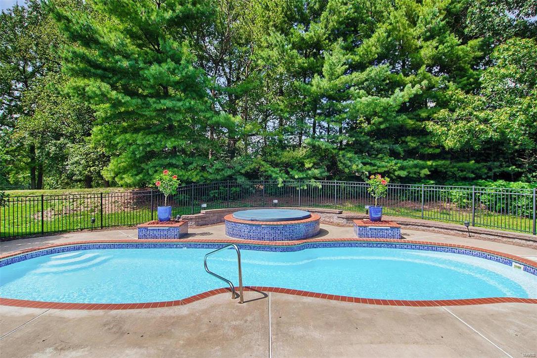 Worthington Oaks - Residential