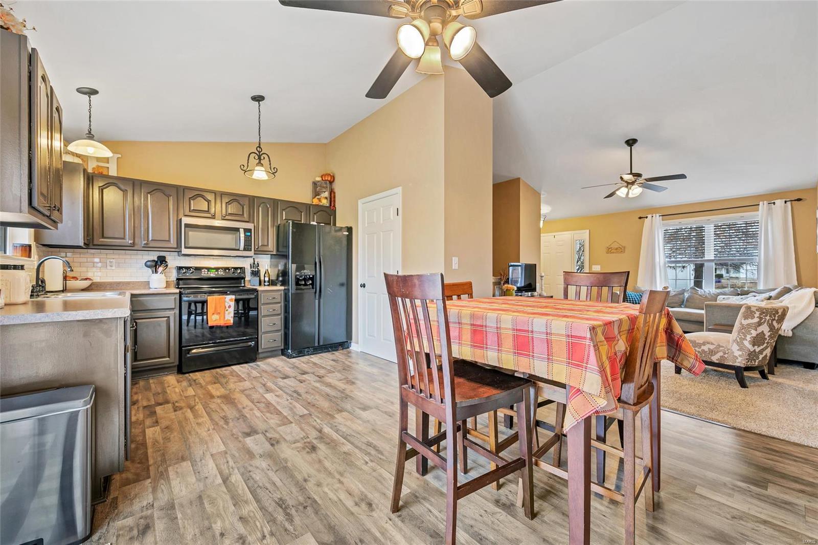 The Estates Of Jonesburg - Residential