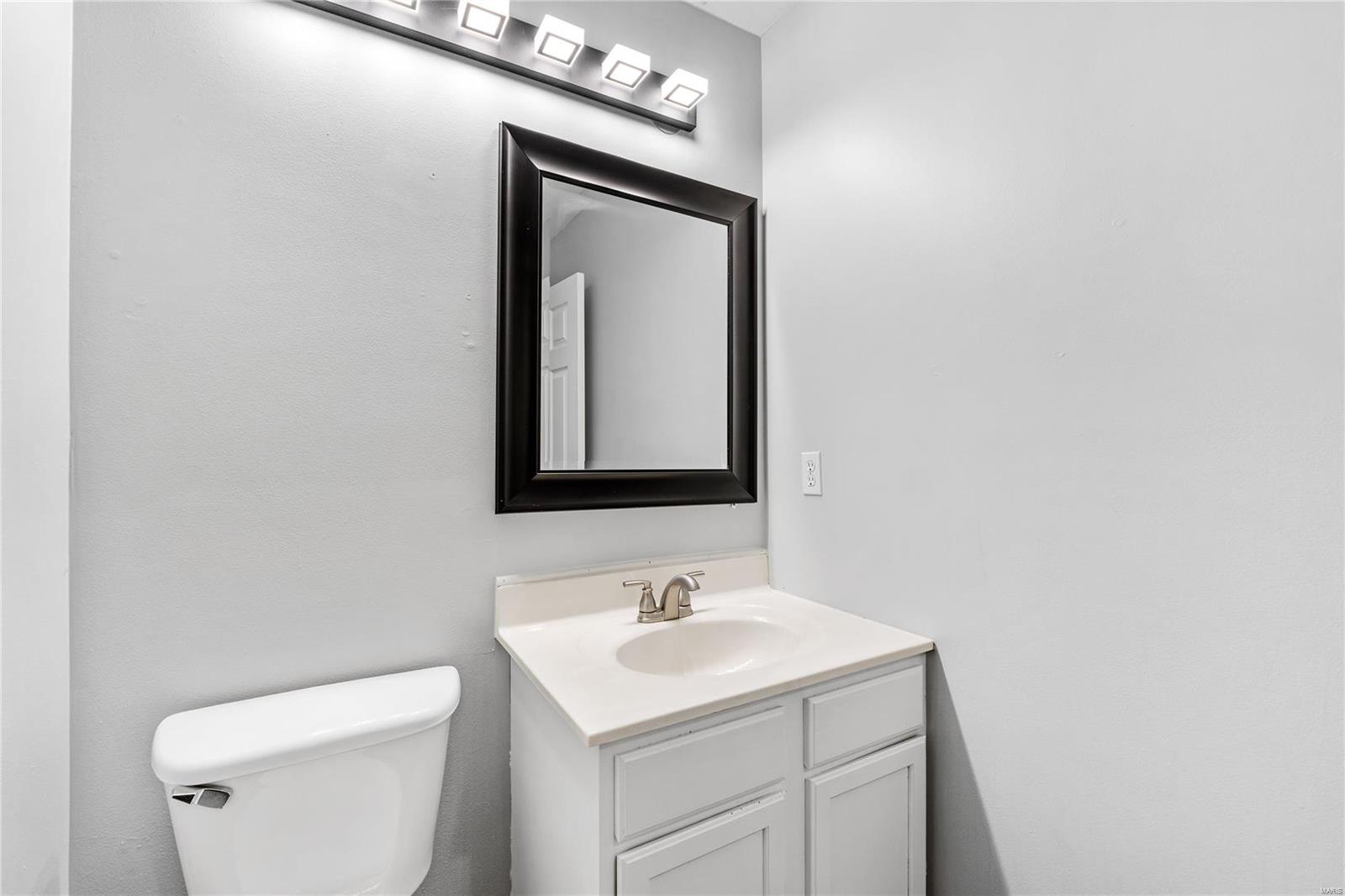 O'Fallon, Missouri 63366, United States, 4 Bedrooms Bedrooms, ,3 BathroomsBathrooms,Residential,Pending,46212