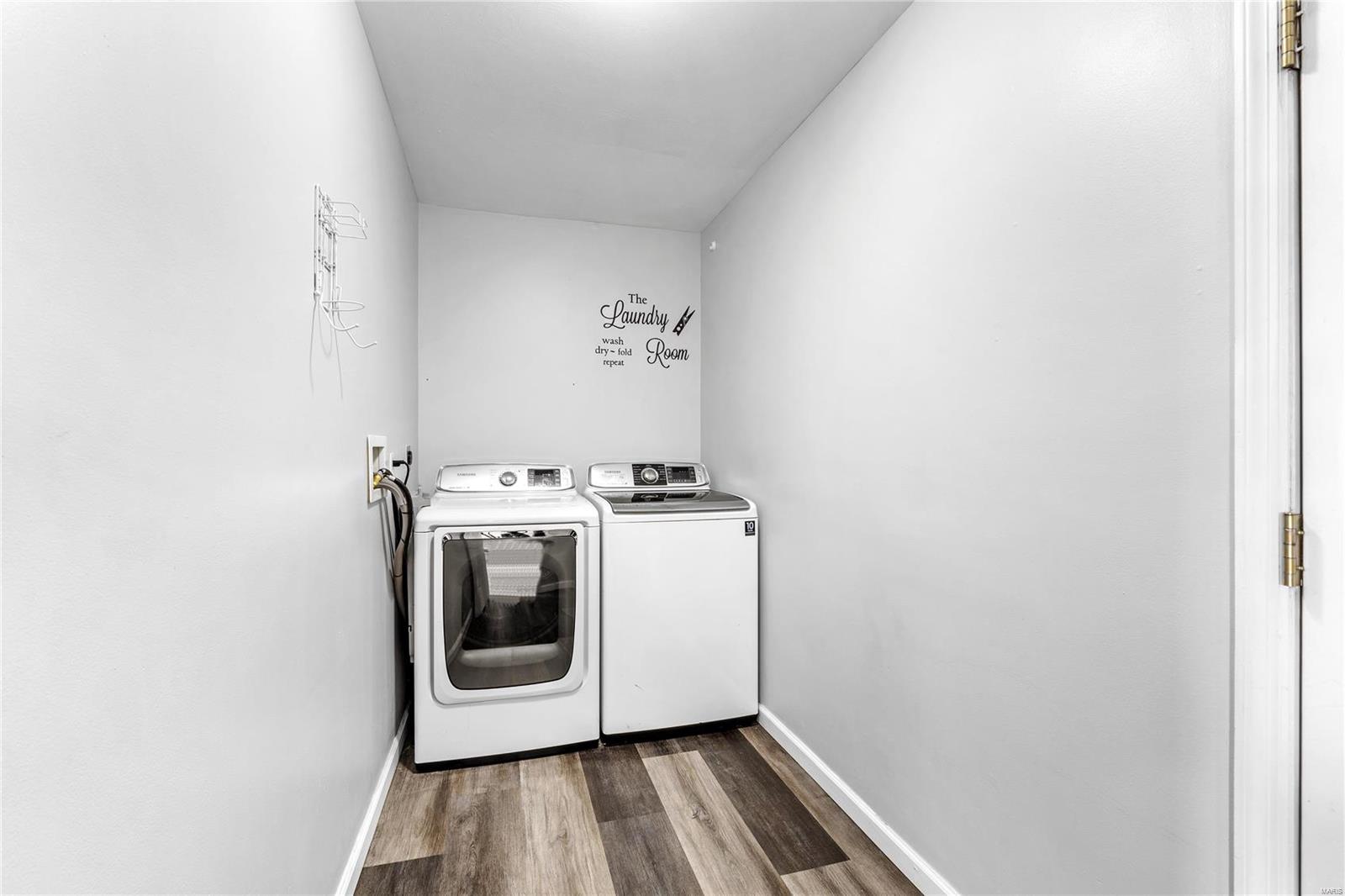 O'Fallon, Missouri 63366, United States, 4 Bedrooms Bedrooms, ,3 BathroomsBathrooms,Residential,Pending,46212