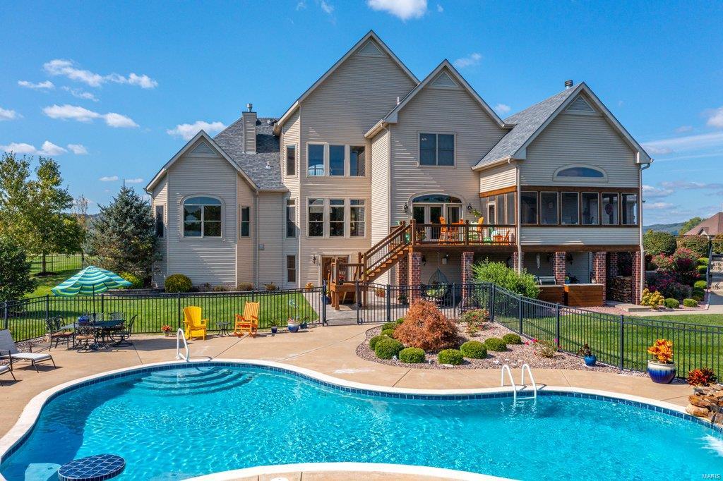 Crescent Meadows - Residential