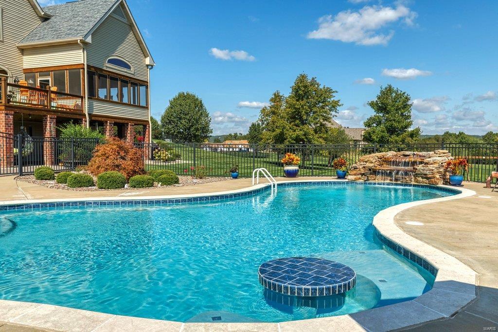 Crescent Meadows - Residential