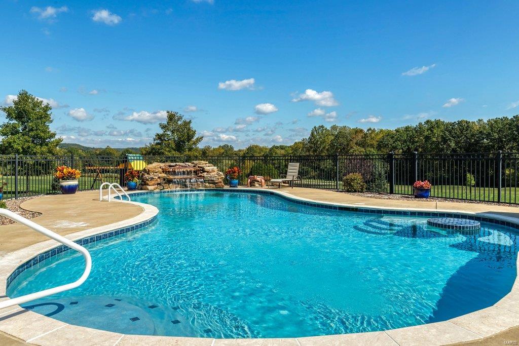 Crescent Meadows - Residential