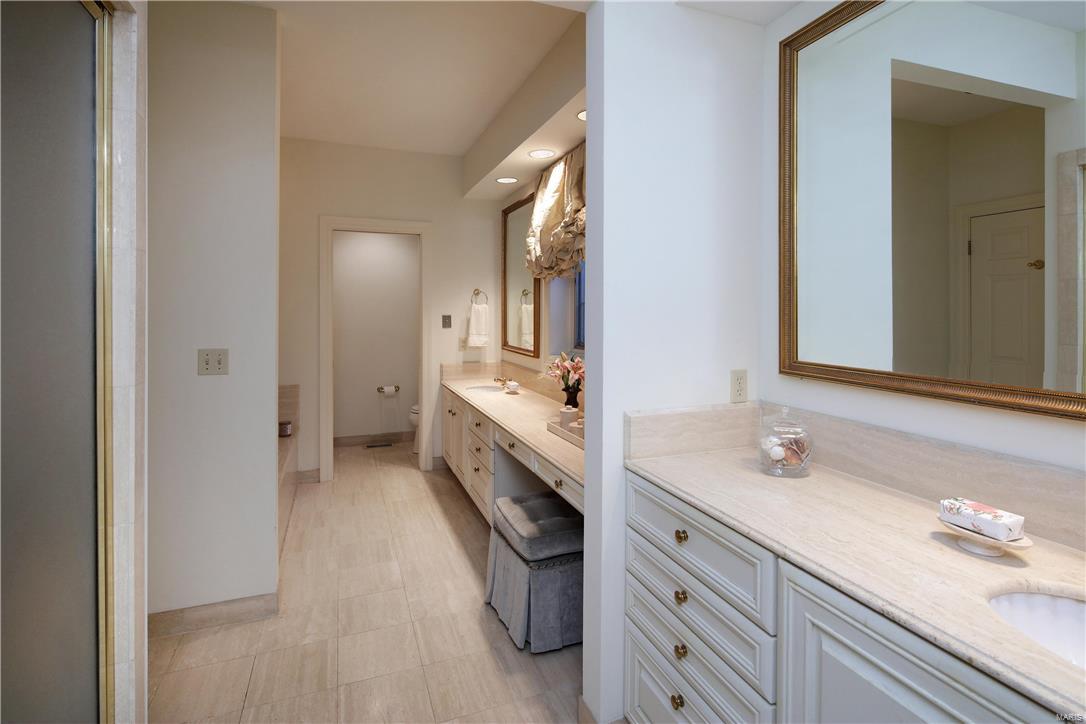 Subdivision of tr of land - Residential