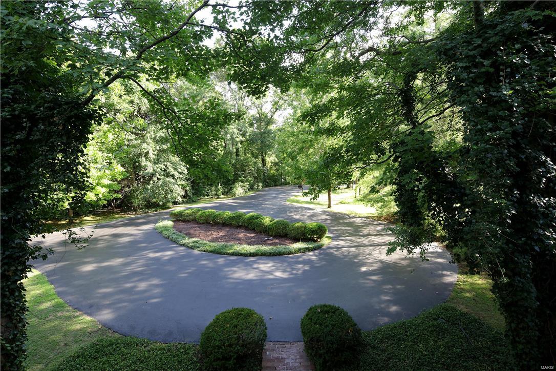 Subdivision of tr of land - Residential