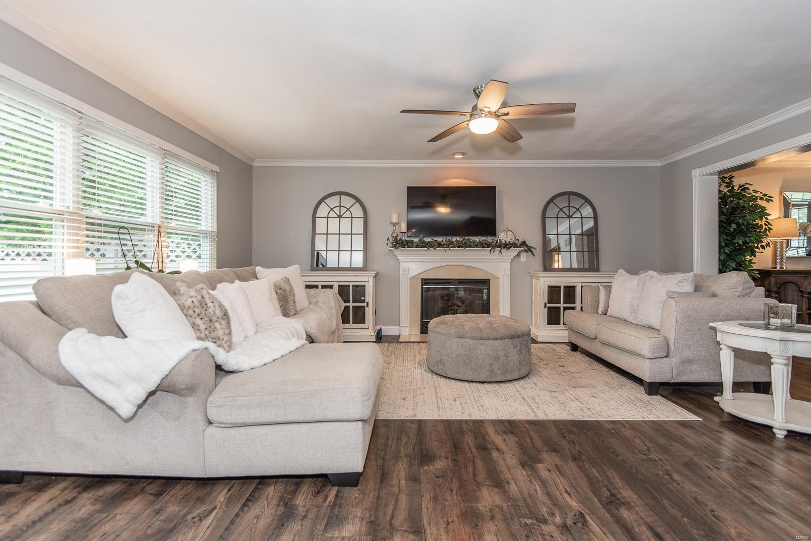 St Charles, Missouri 63304, United States, 4 Bedrooms Bedrooms, ,4 BathroomsBathrooms,Residential,Pending,120527