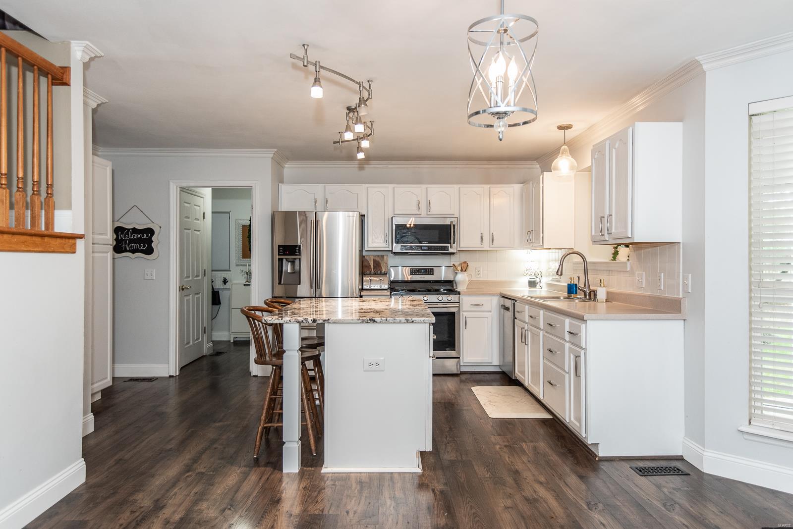 St Charles, Missouri 63304, United States, 4 Bedrooms Bedrooms, ,4 BathroomsBathrooms,Residential,Pending,120527