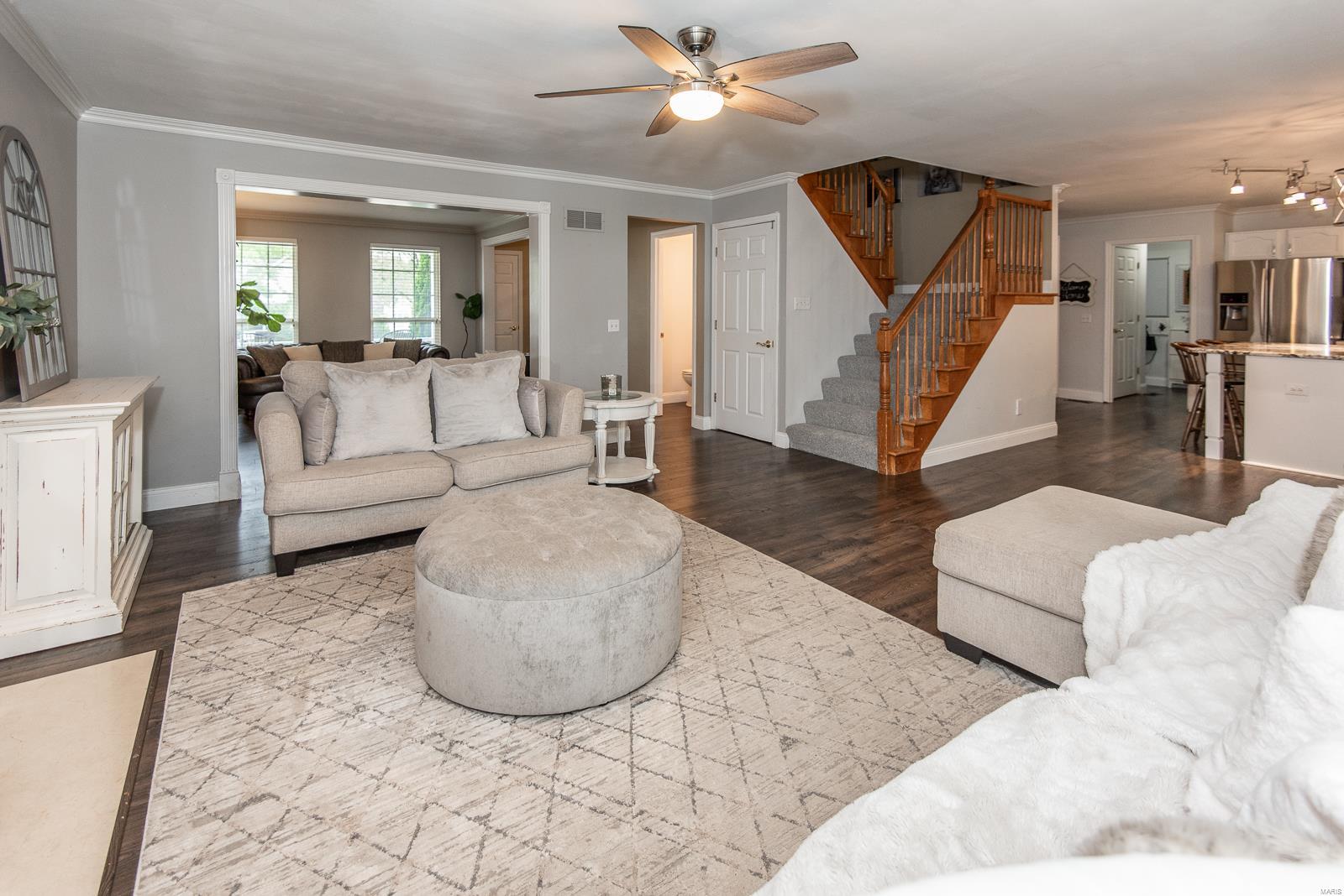 St Charles, Missouri 63304, United States, 4 Bedrooms Bedrooms, ,4 BathroomsBathrooms,Residential,Pending,120527