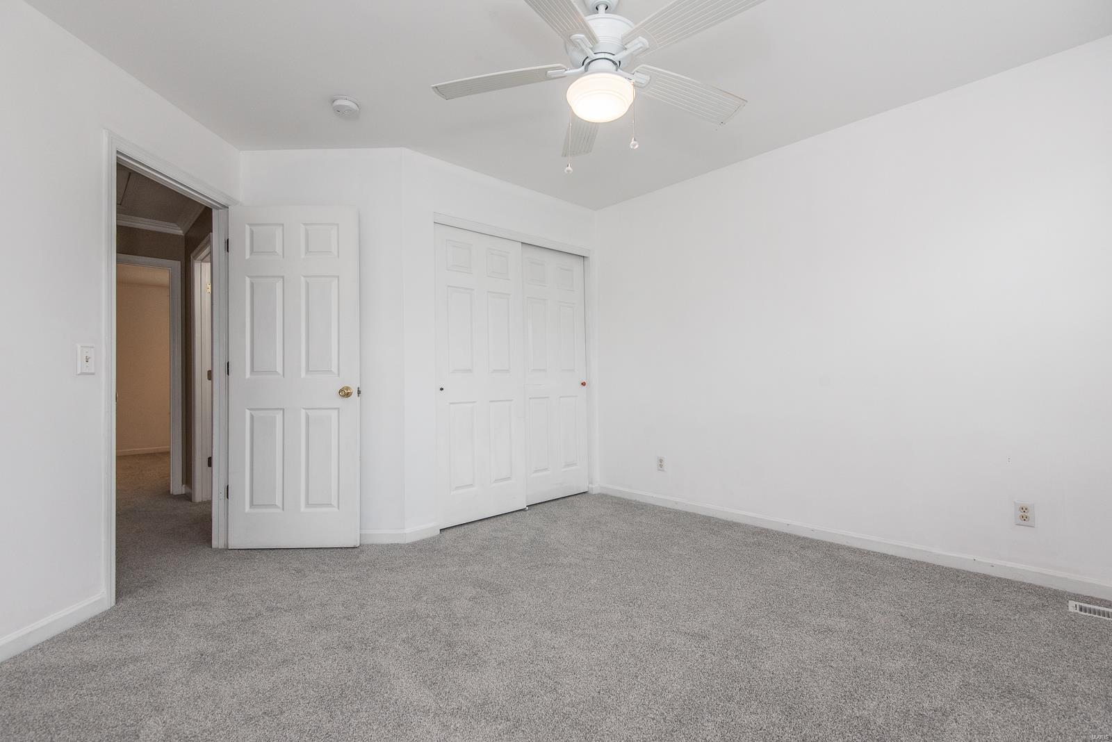 St Charles, Missouri 63304, United States, 4 Bedrooms Bedrooms, ,4 BathroomsBathrooms,Residential,Pending,120527