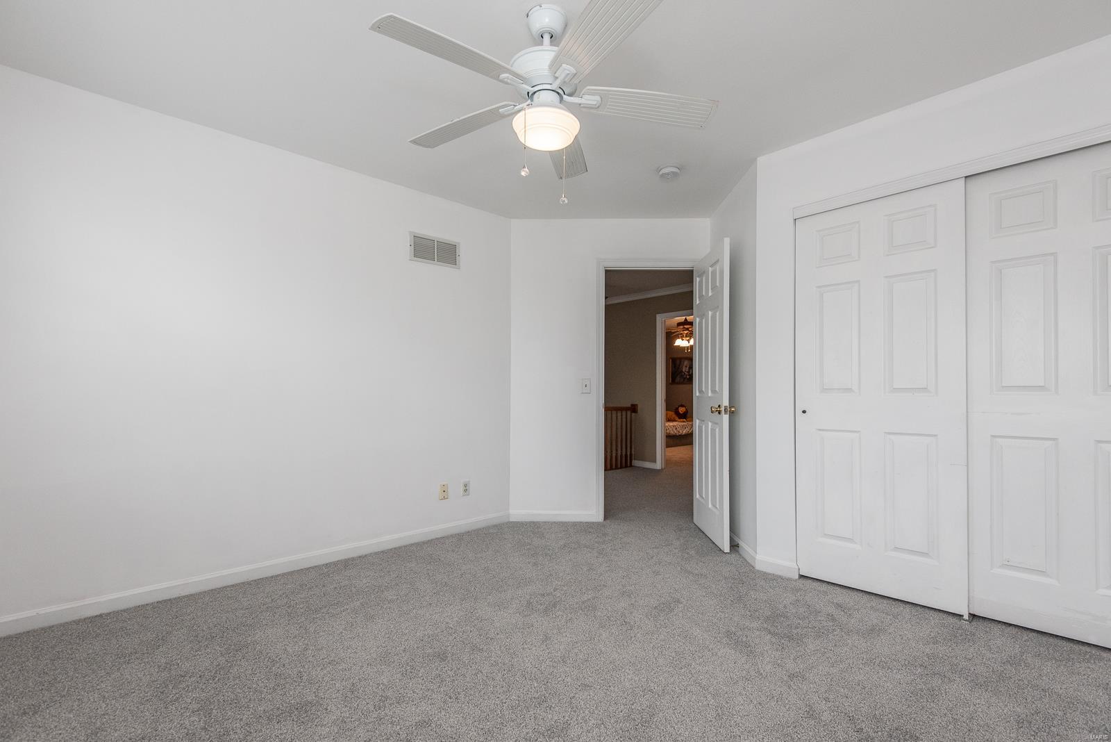 St Charles, Missouri 63304, United States, 4 Bedrooms Bedrooms, ,4 BathroomsBathrooms,Residential,Pending,120527