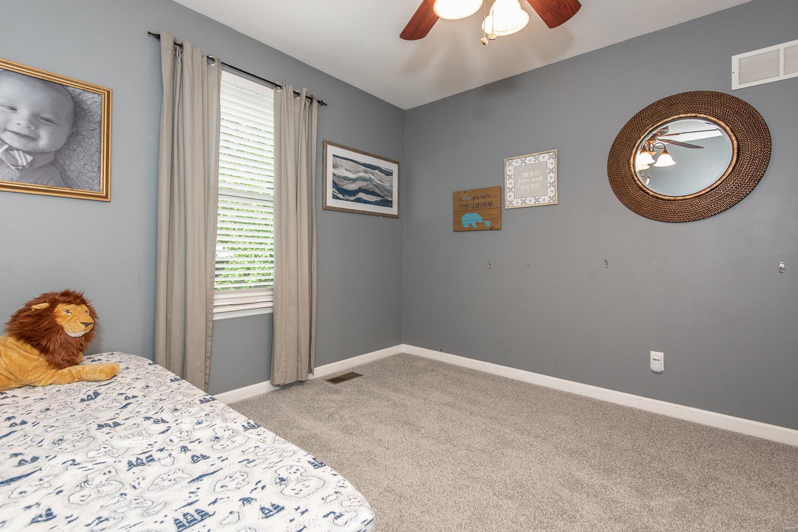 St Charles, Missouri 63304, United States, 4 Bedrooms Bedrooms, ,4 BathroomsBathrooms,Residential,Pending,120527