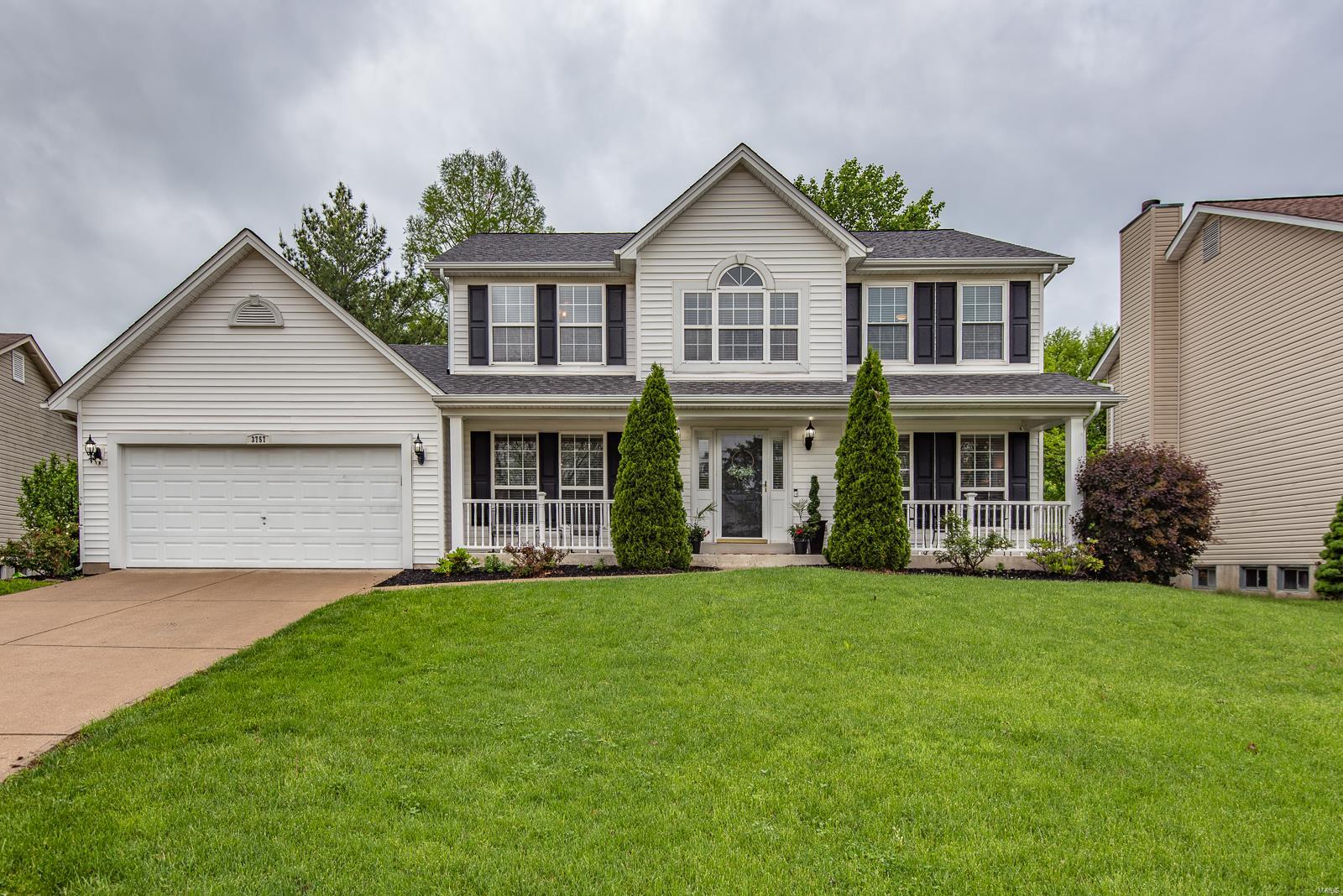 St Charles, Missouri 63304, United States, 4 Bedrooms Bedrooms, ,4 BathroomsBathrooms,Residential,Pending,120527