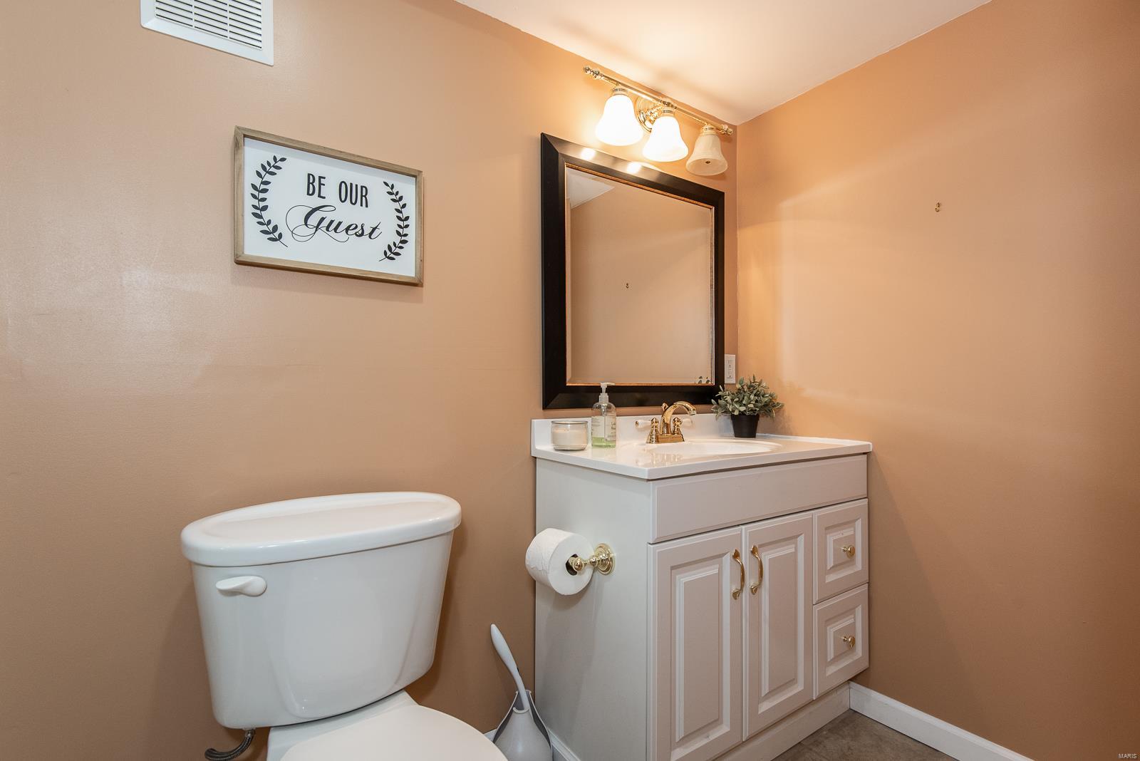 St Charles, Missouri 63304, United States, 4 Bedrooms Bedrooms, ,4 BathroomsBathrooms,Residential,Pending,120527