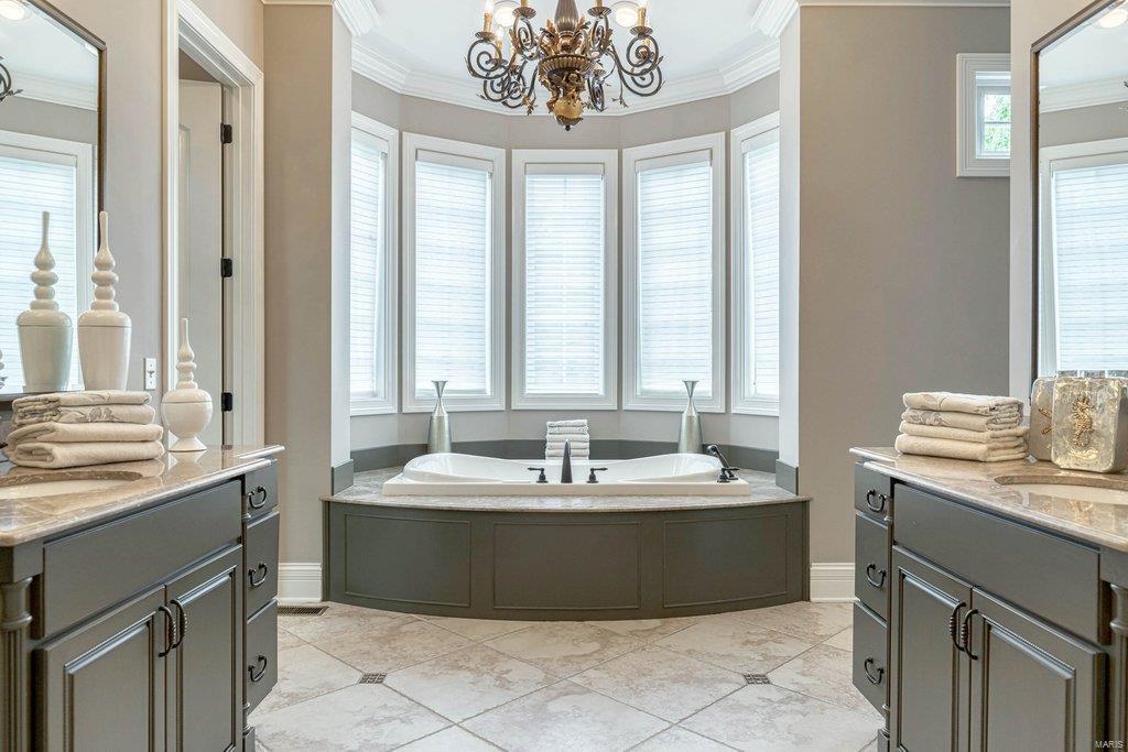 Williamsburg Estate - Residential