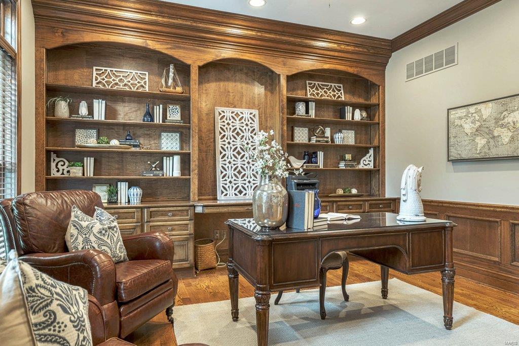 Williamsburg Estate - Residential