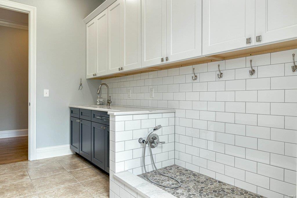 Williamsburg Estate - Residential