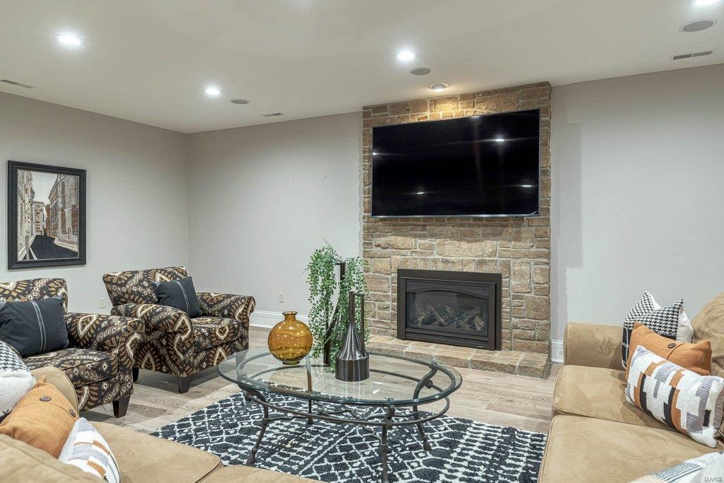 Williamsburg Estate - Residential