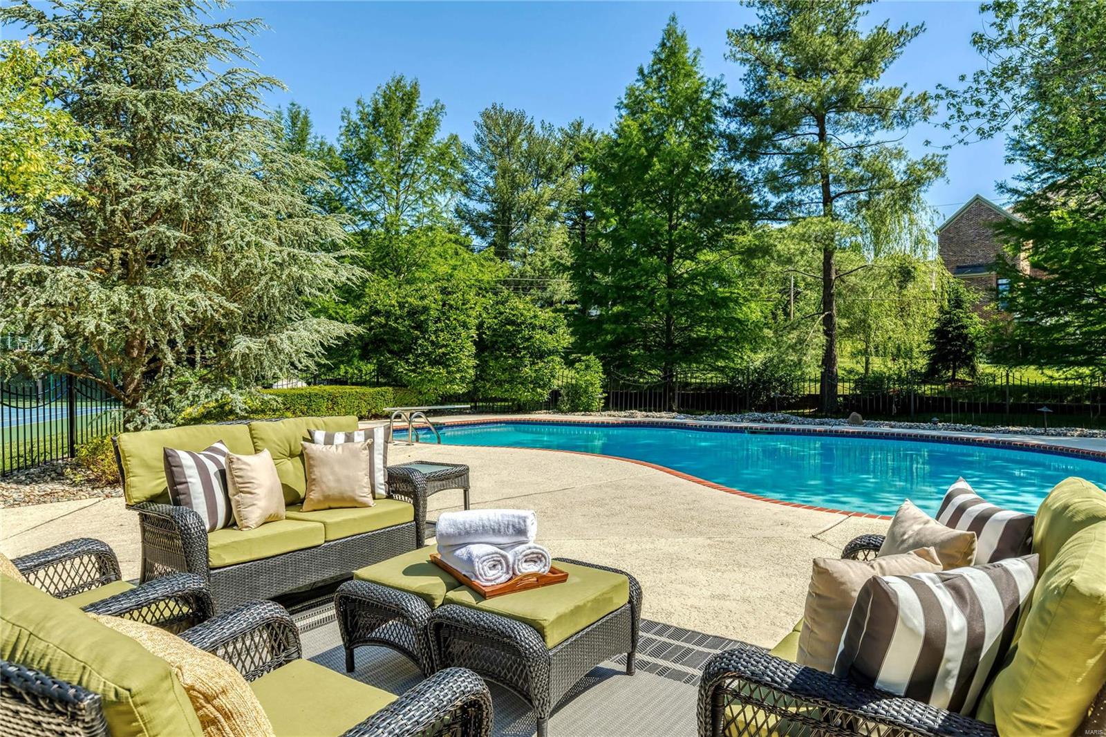 Williamsburg Estate - Residential