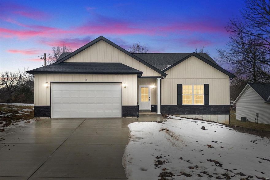 New construction home in the heart of Jonesburg!  An open floorplan awaits your finishing touches and is perfect for entertaining.  This house sits on a quiet cul-de-sac, with a nice, level yard and a 10' X 12' deck out back.
