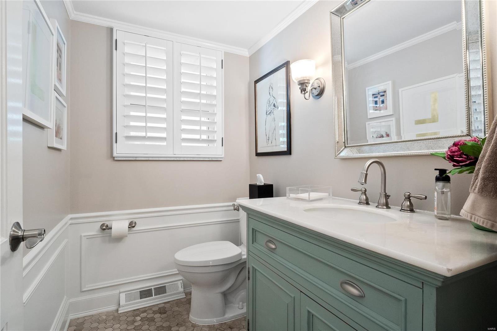 Berkley Manor 8 - Residential