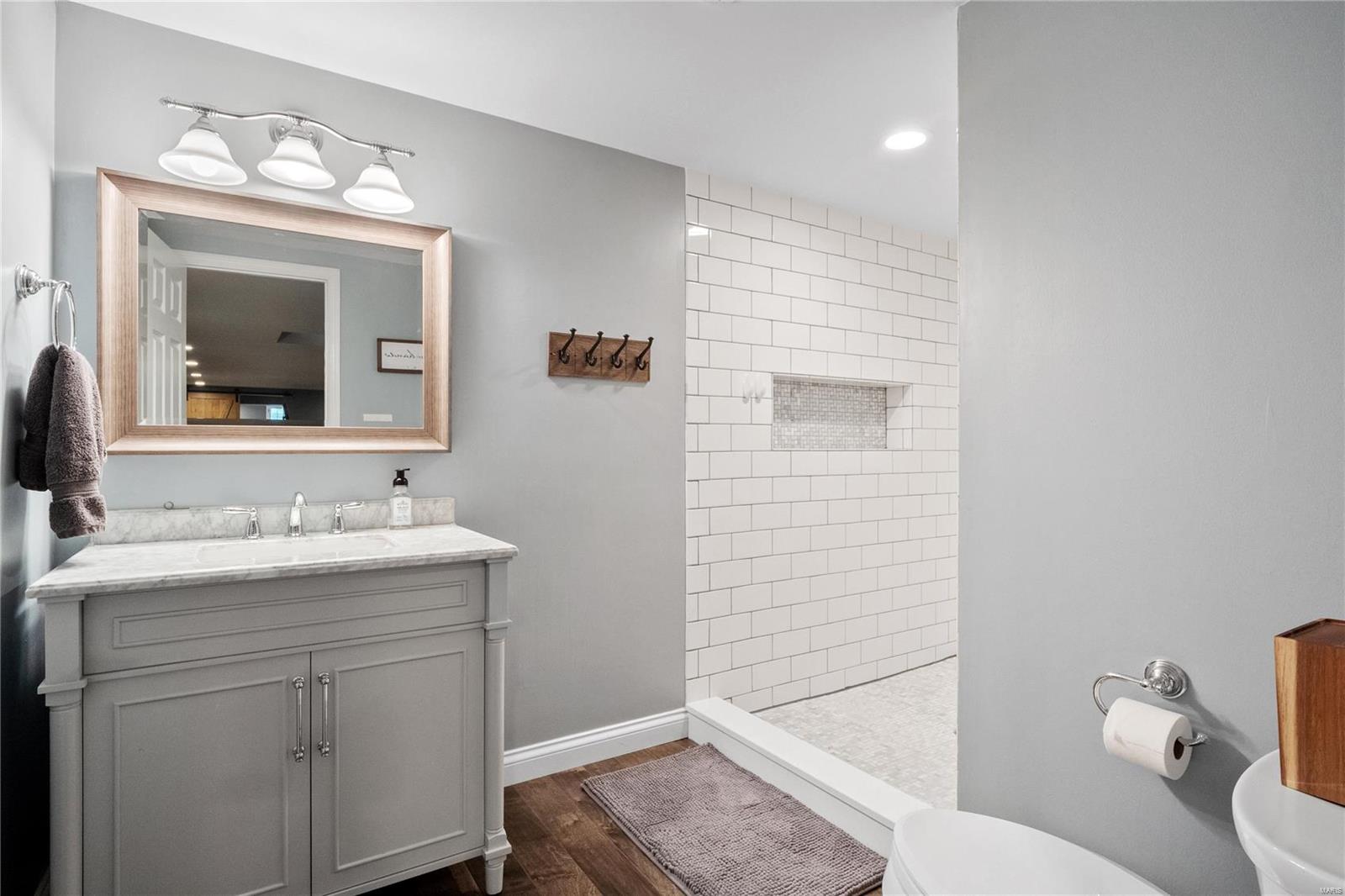 Berkley Manor 8 - Residential