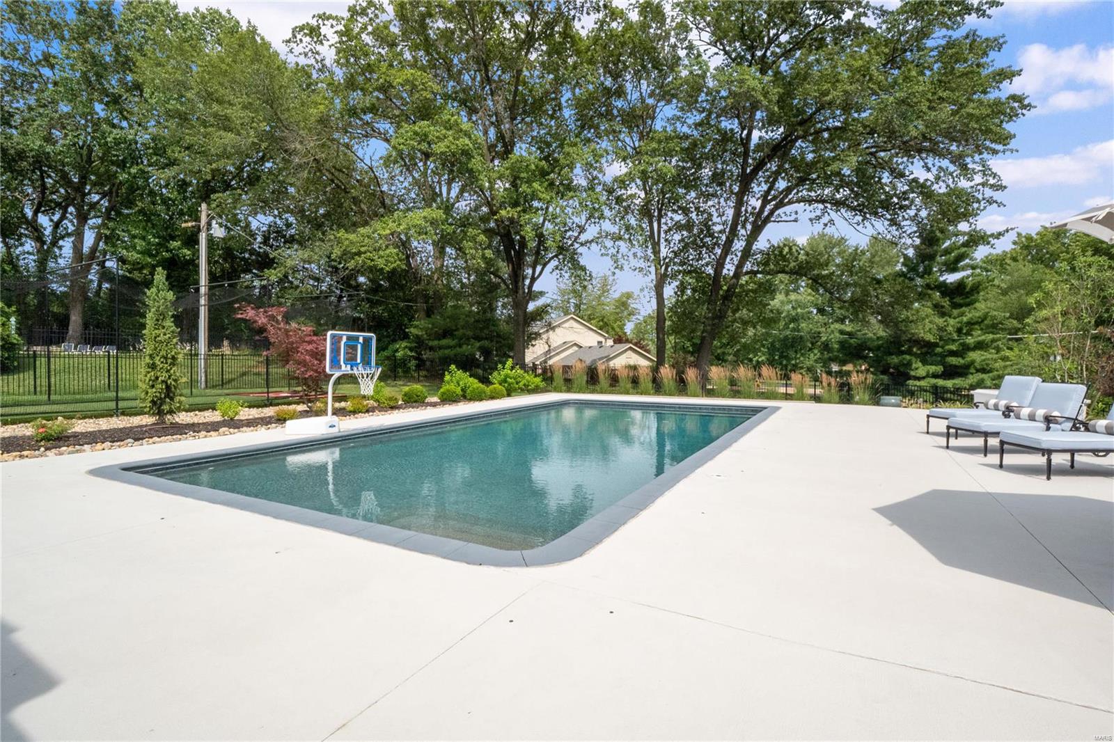 Berkley Manor 8 - Residential