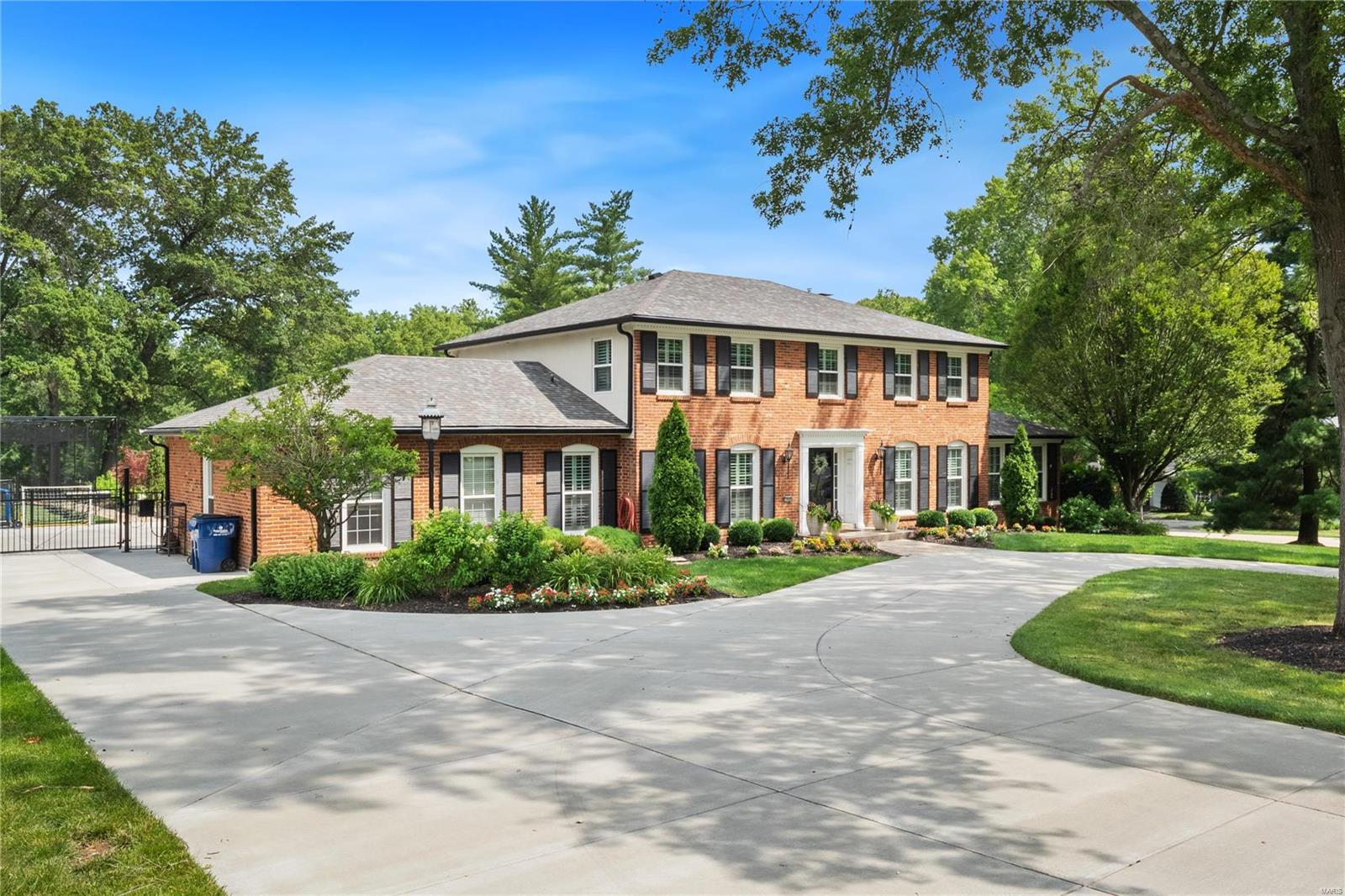 Berkley Manor 8 - Residential