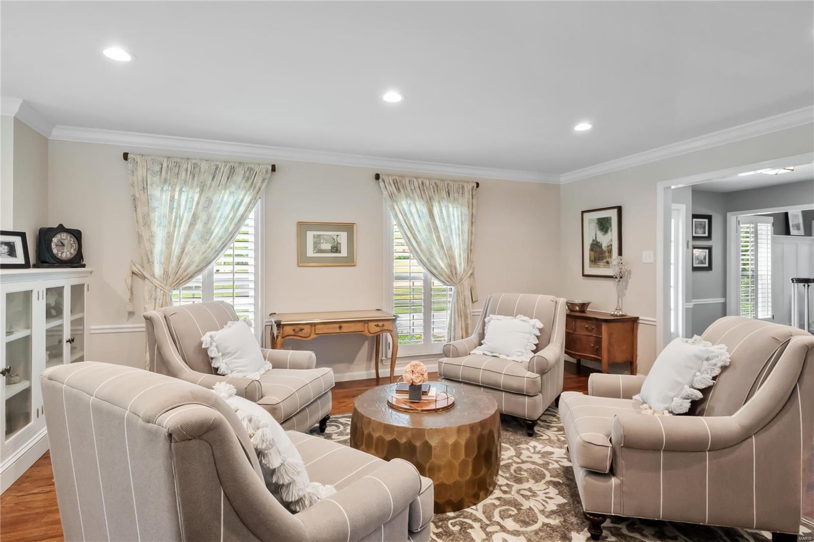 Berkley Manor 8 - Residential