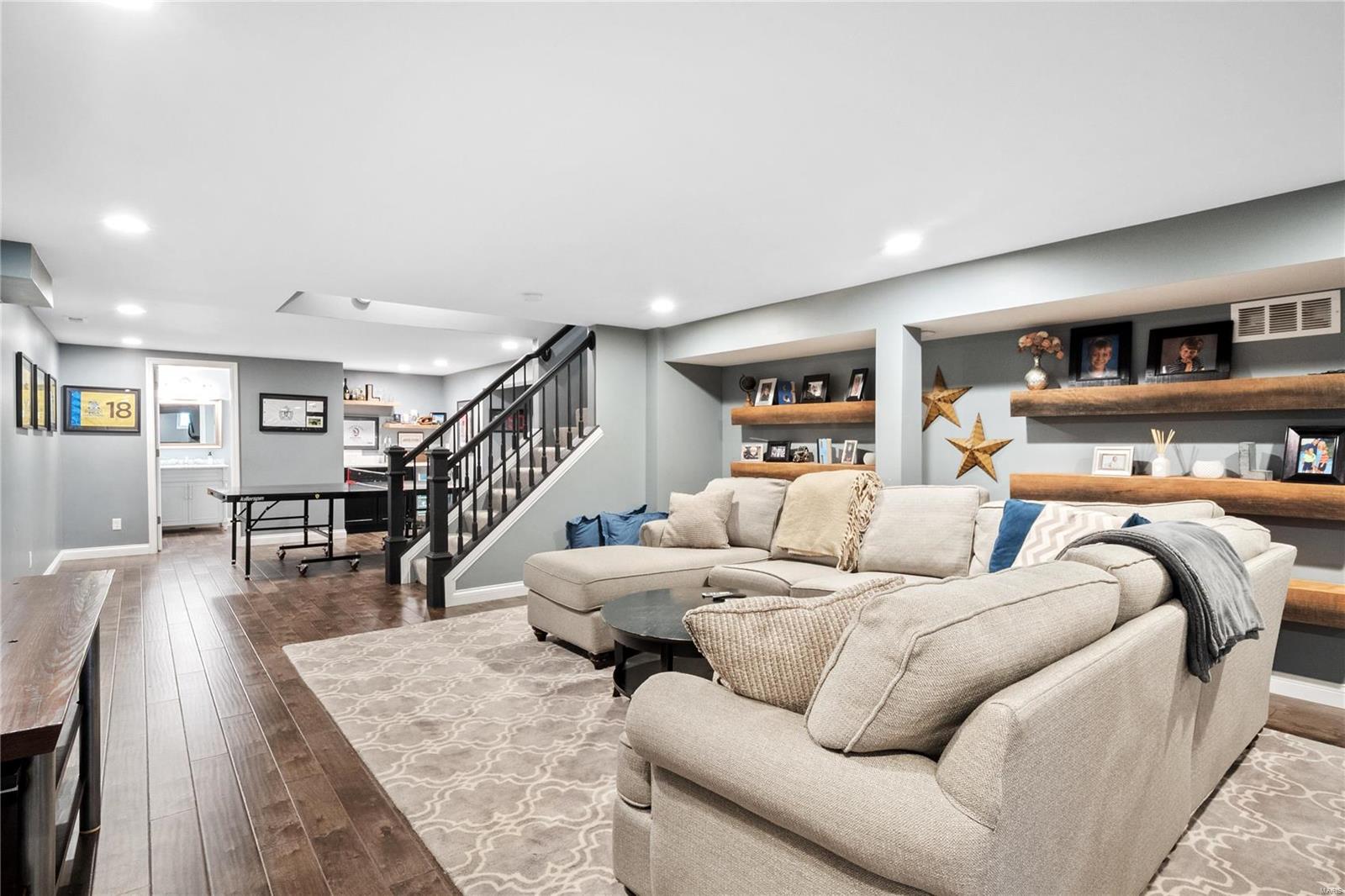 Berkley Manor 8 - Residential