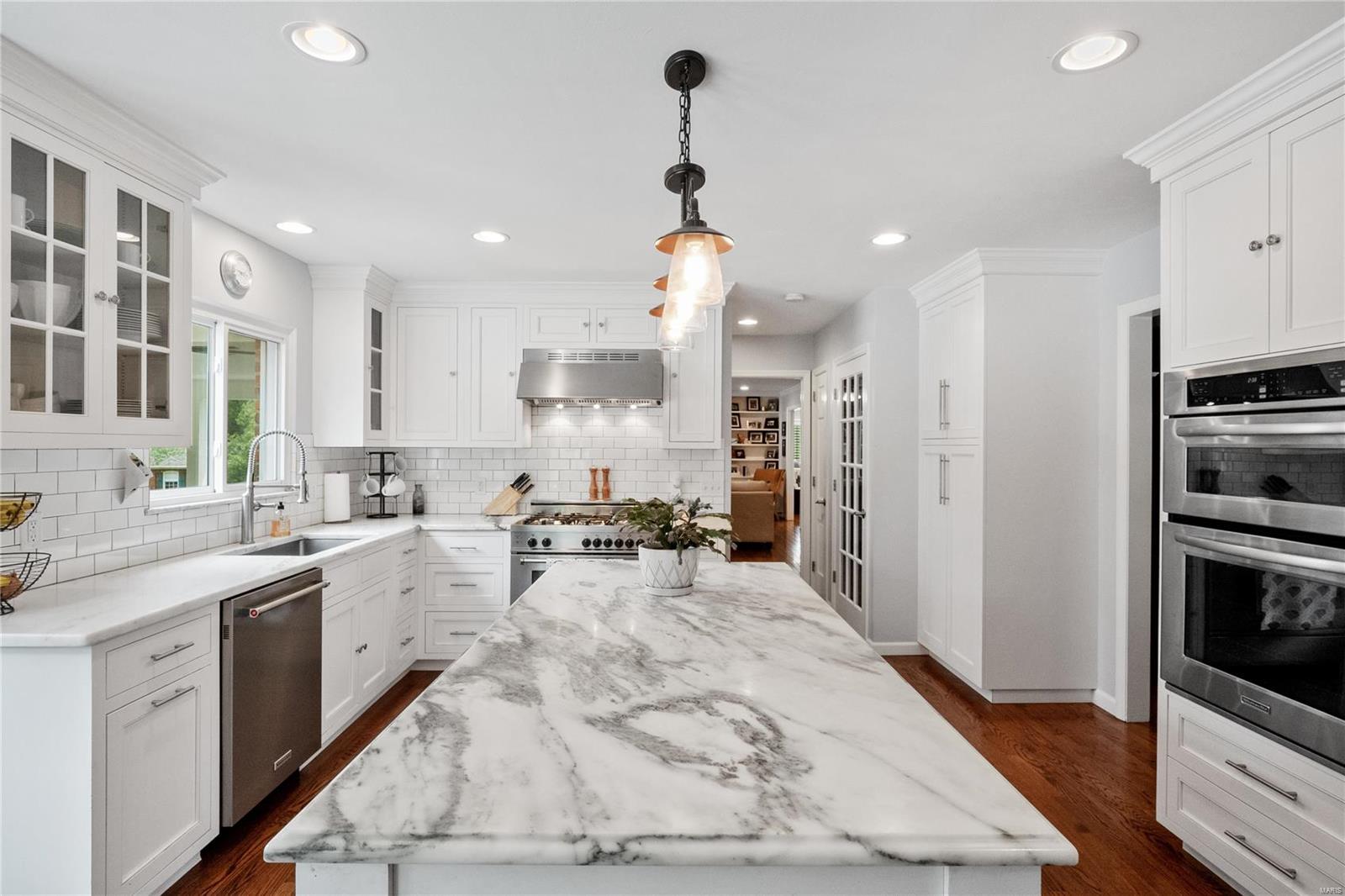 Berkley Manor 8 - Residential