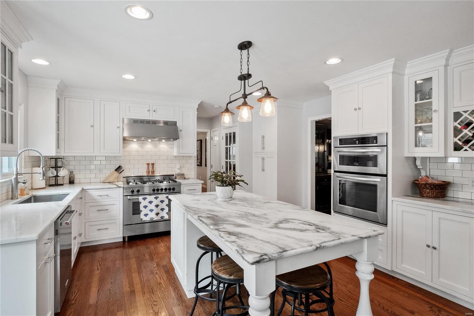 Berkley Manor 8 - Residential