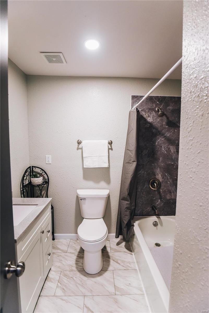 Lynna Heights - Residential