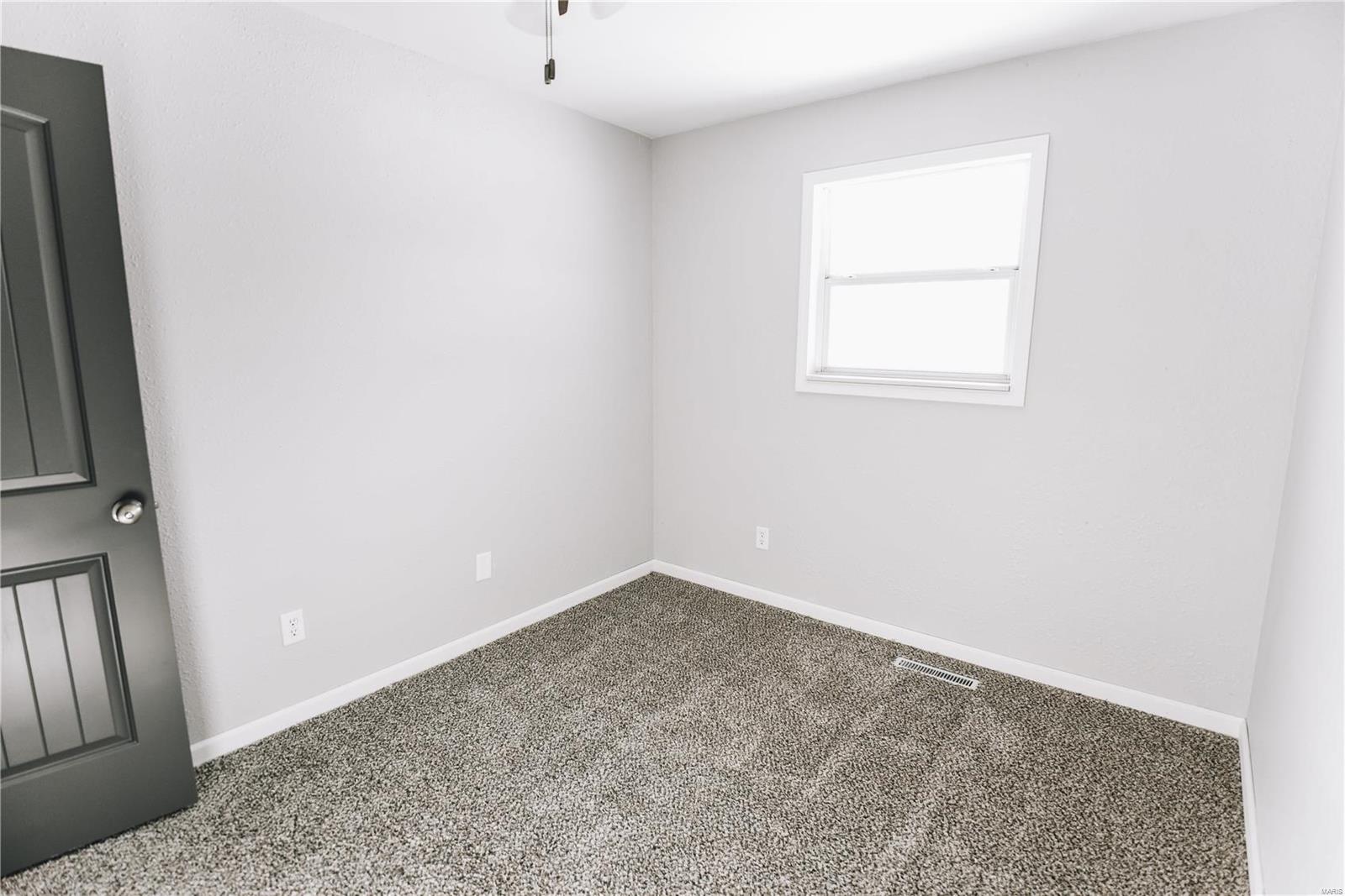 Lynna Heights - Residential