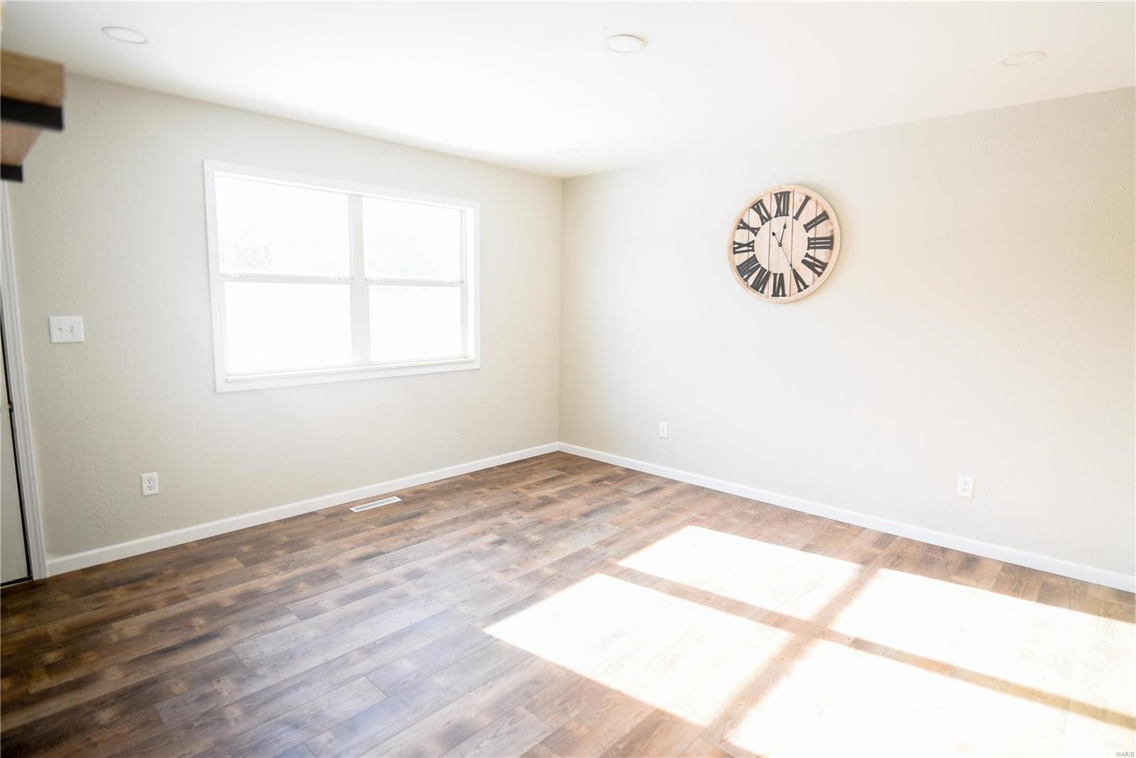 Lynna Heights - Residential