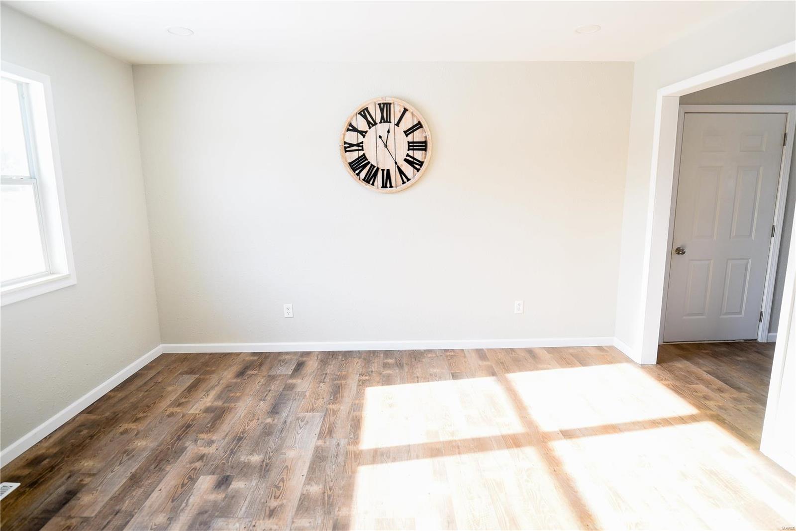 Lynna Heights - Residential