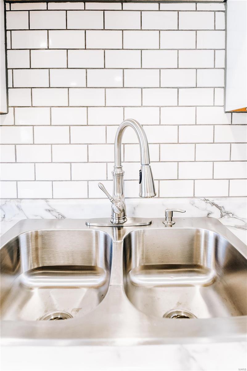 Lynna Heights - Residential