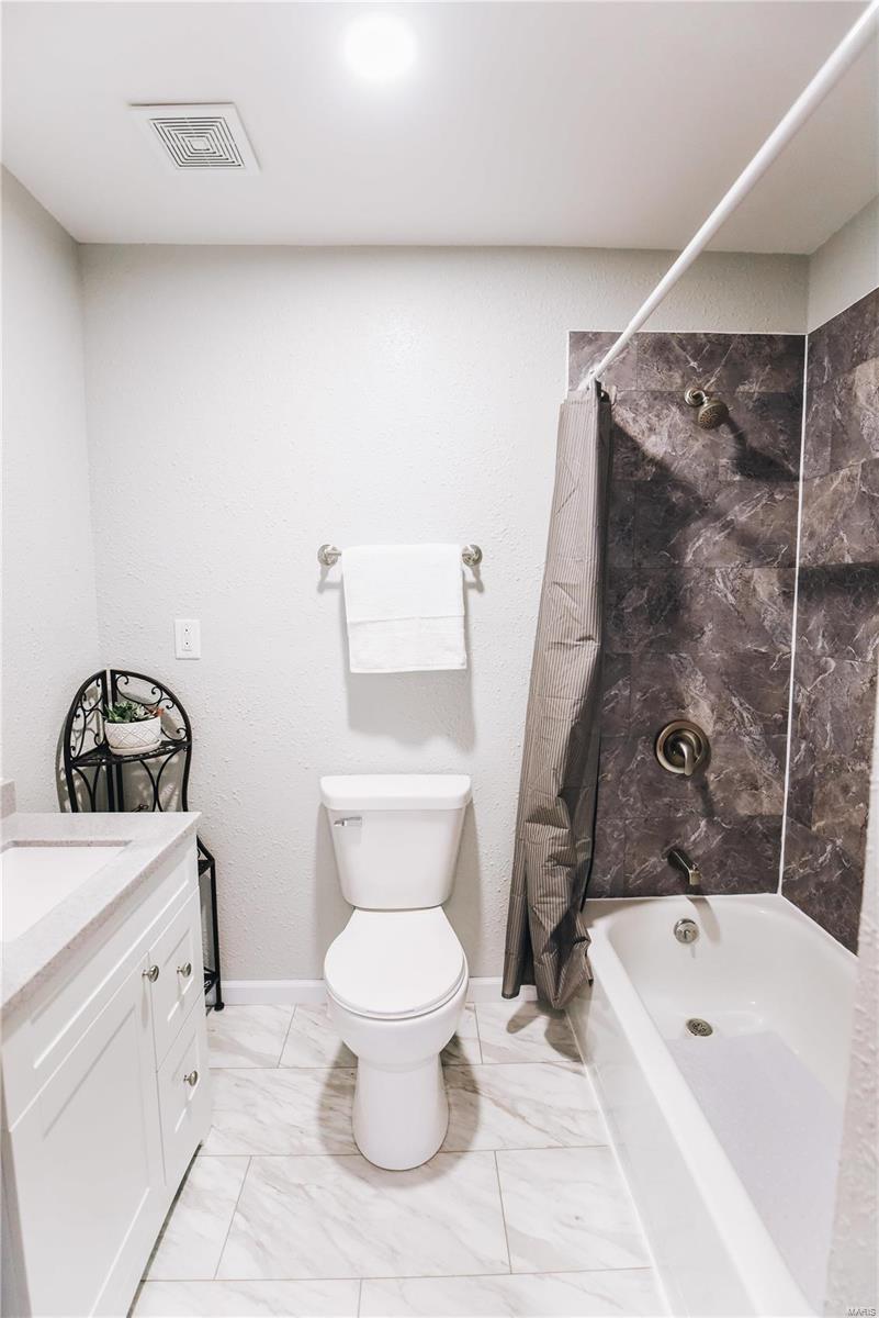 Lynna Heights - Residential