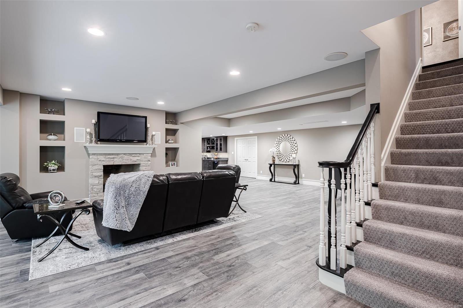 Crossing At Chesterfield The - Residential