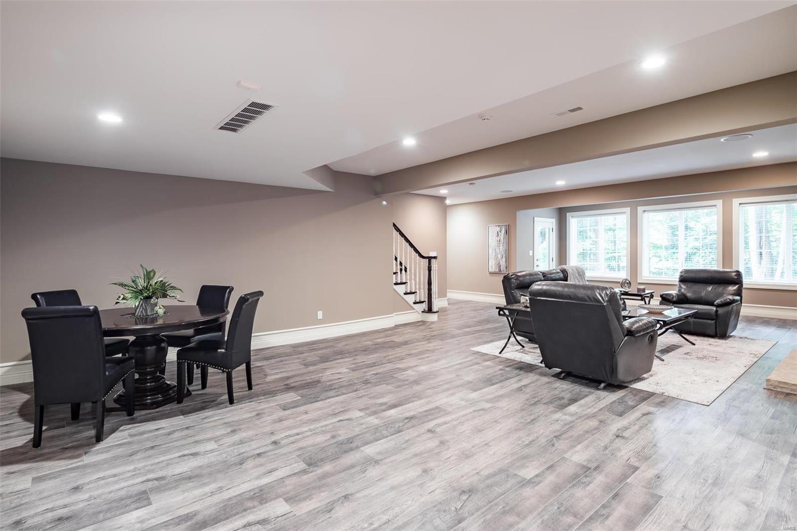 Crossing At Chesterfield The - Residential