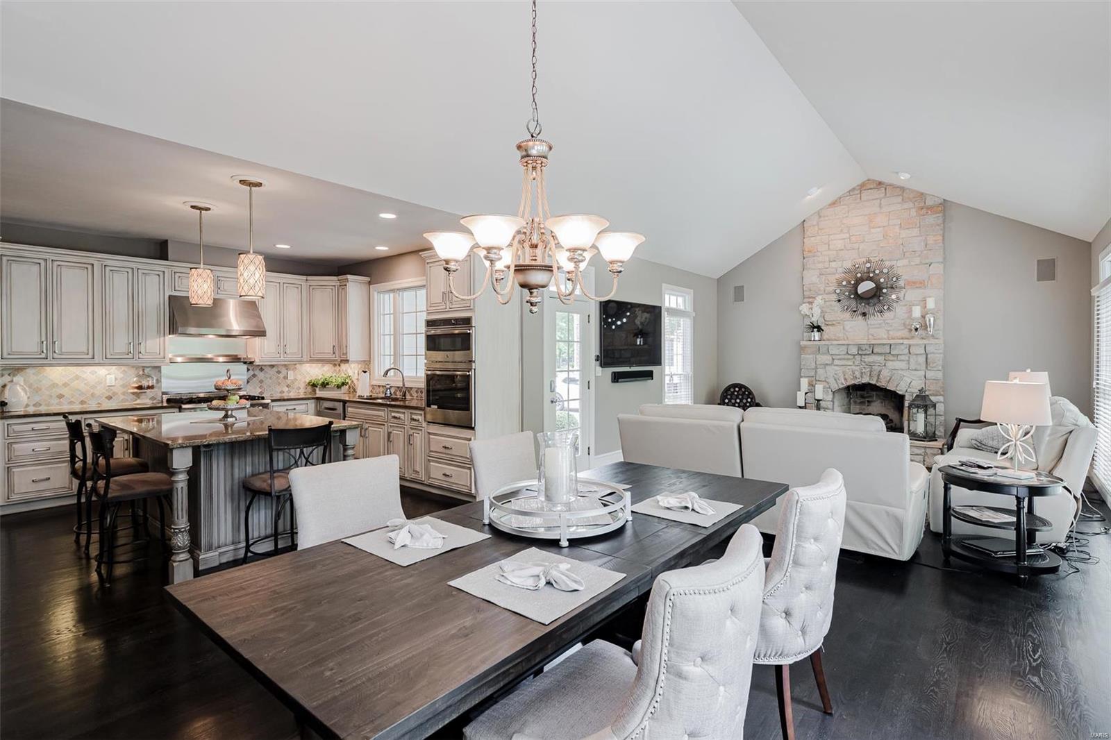 Crossing At Chesterfield The - Residential