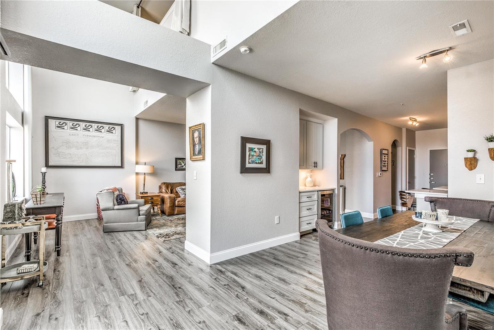 Loft Condo At Station Plaza The - Residential