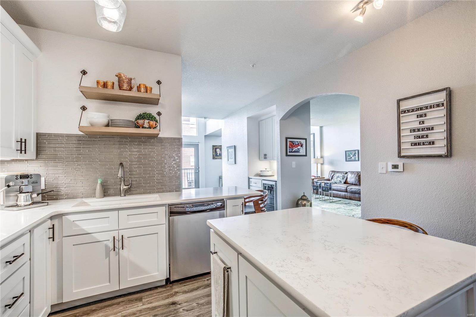 Loft Condo At Station Plaza The - Residential