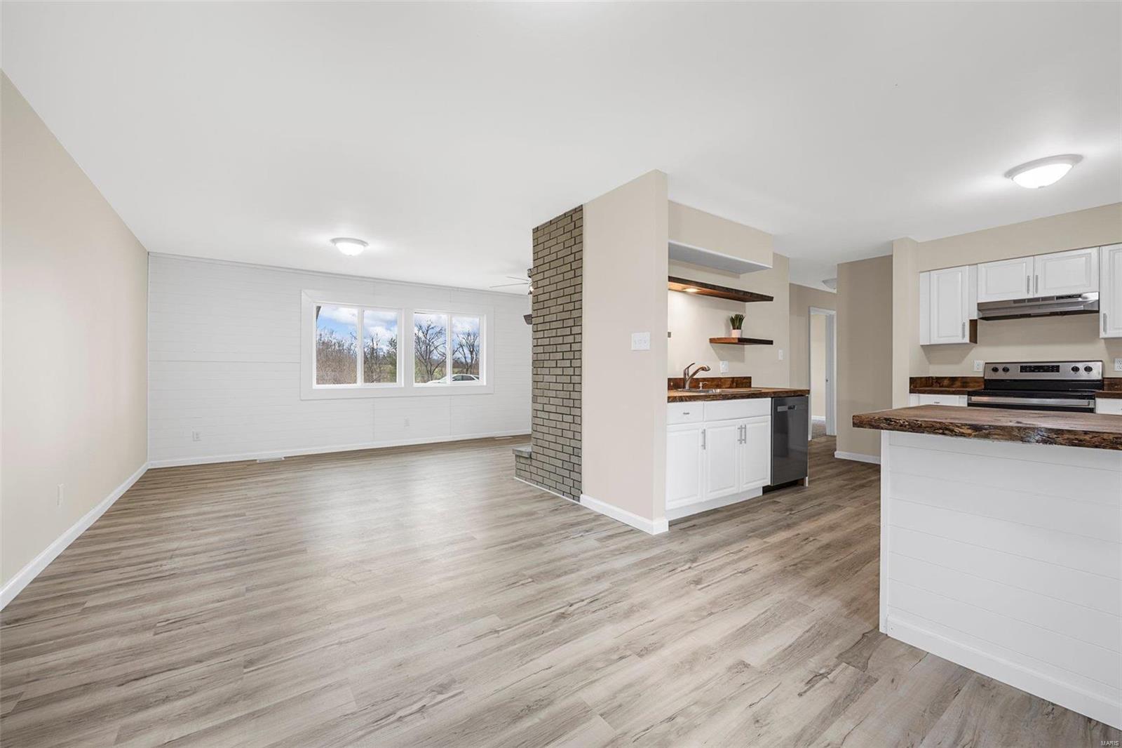 Greenwood Ac - Residential