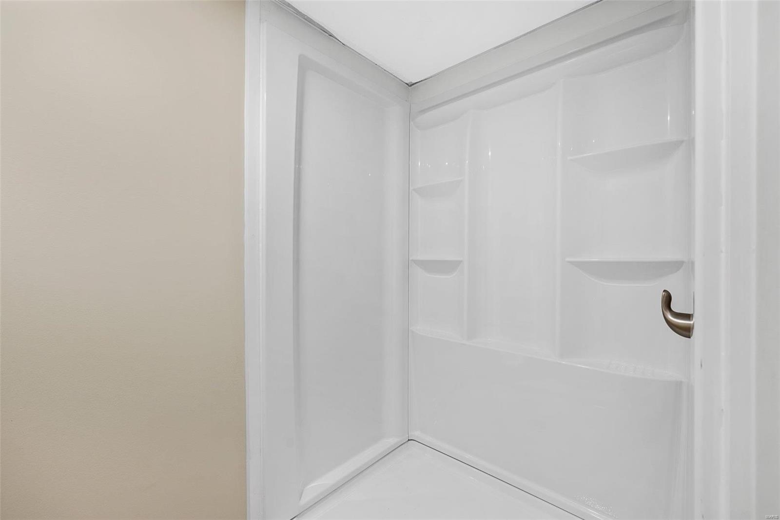 Greenwood Ac - Residential