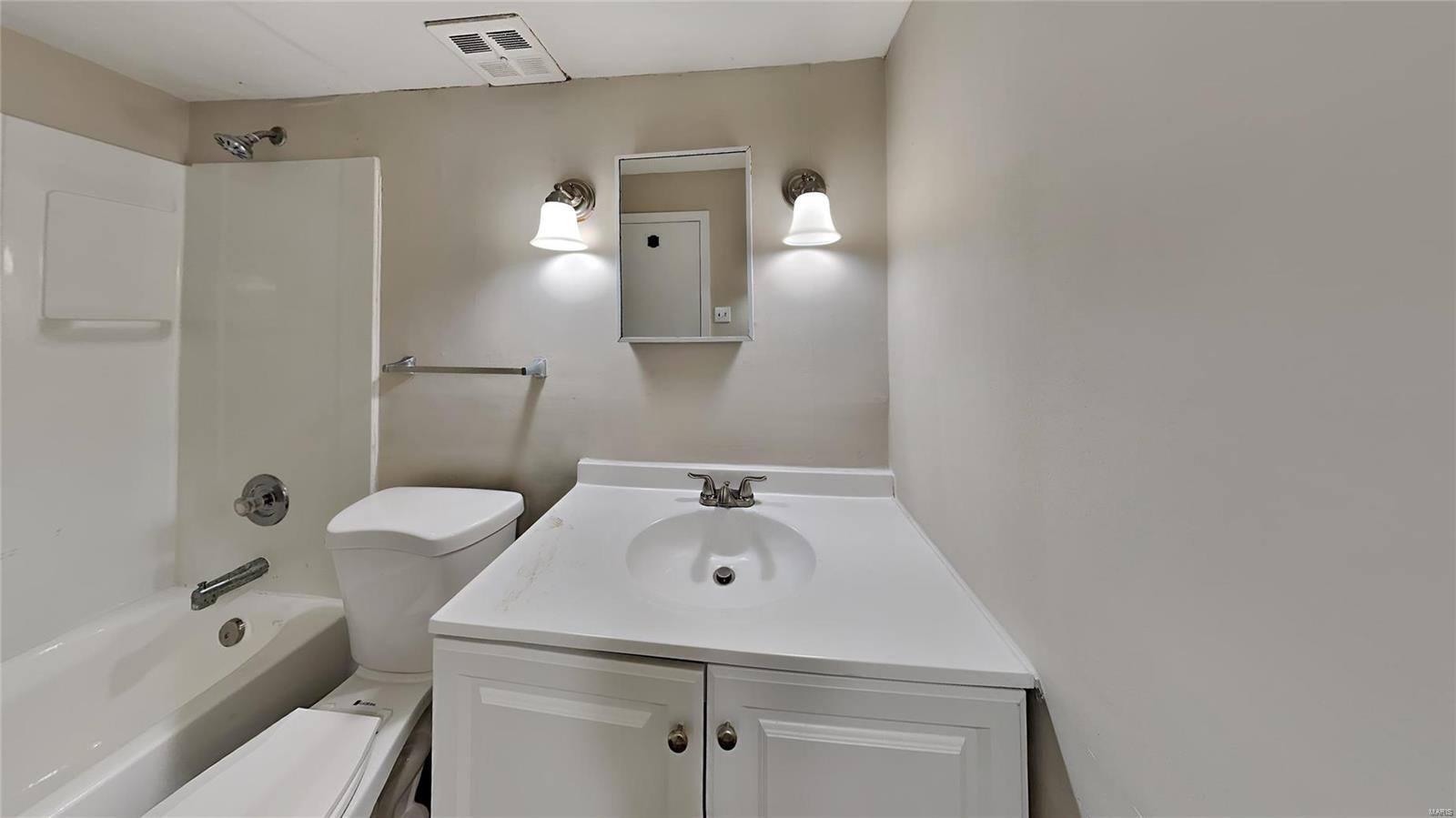 Granada Condo - Residential