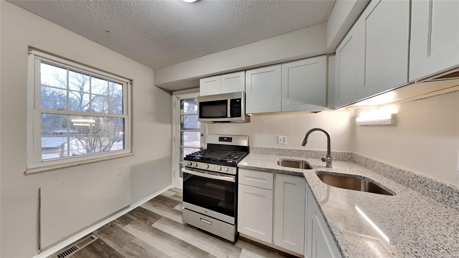 Granada Condo - Residential